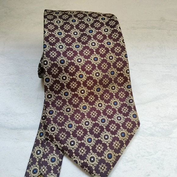 Countess Mara Silk Necktie Tie Geometric Medallion Pattern 56x4 - Picture 7 of 10